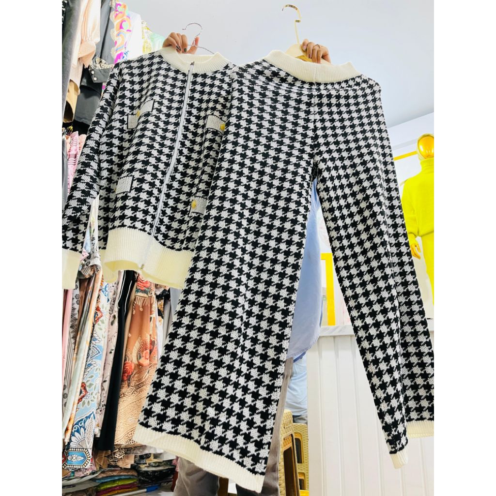 One set celana rajut