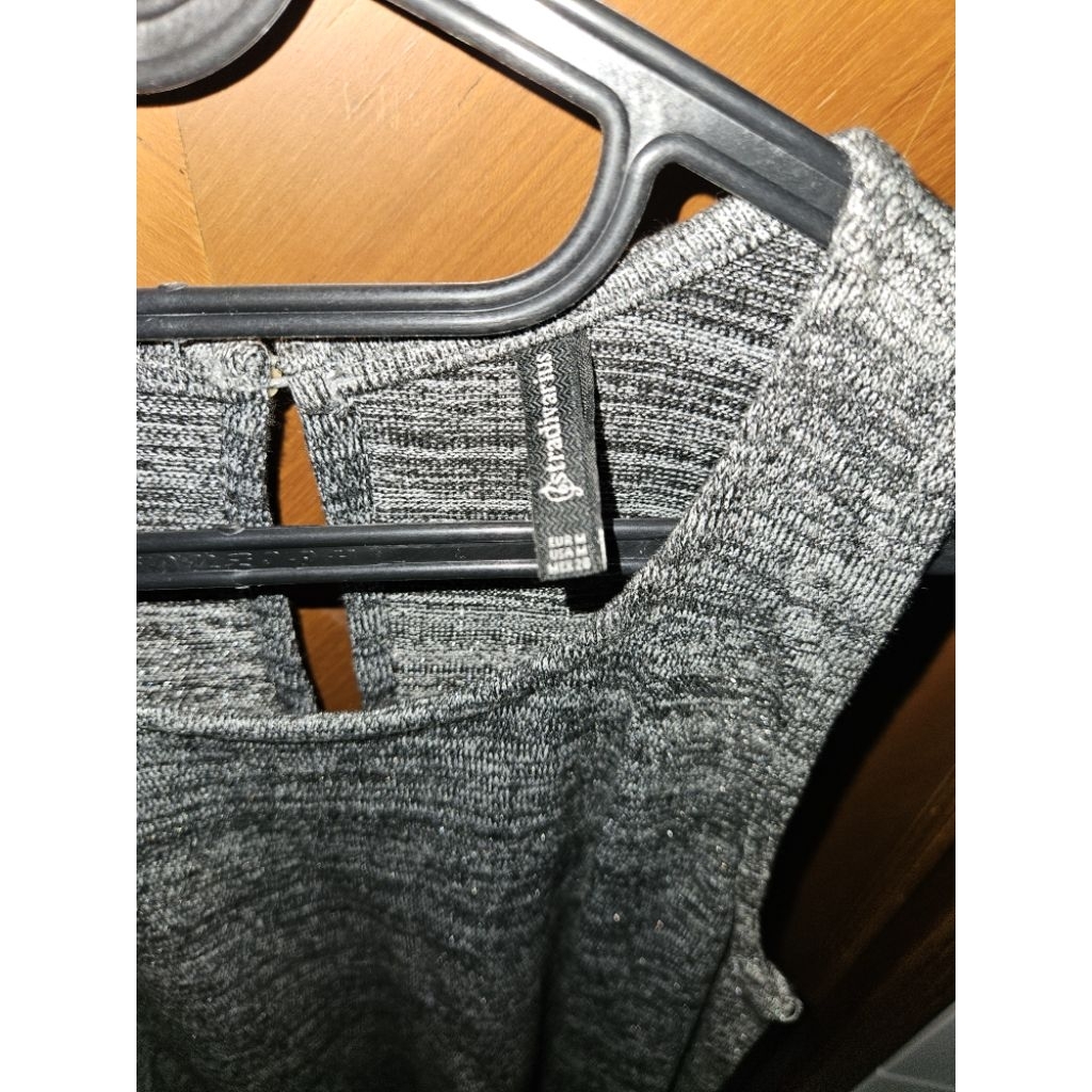 Stradivarius - Sleveless Dress