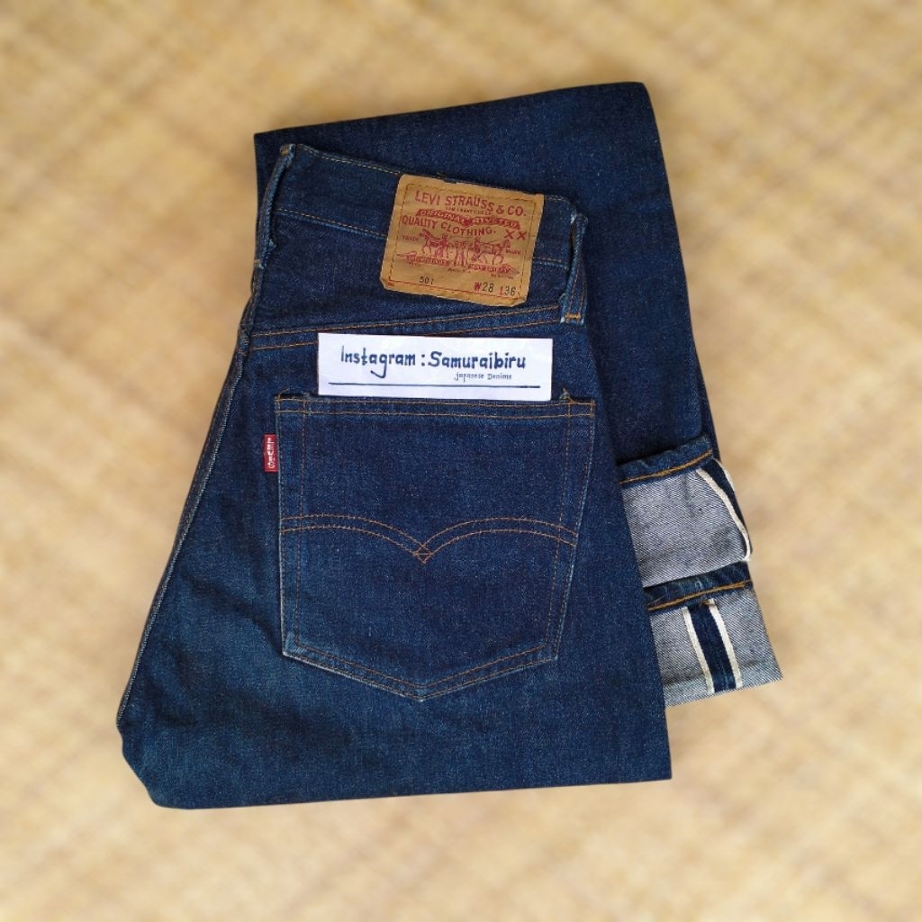 Levis vintage 90s selvedge button 555 / lvc / Levis vintage clothing / Levis selvedge /Levis USA / L