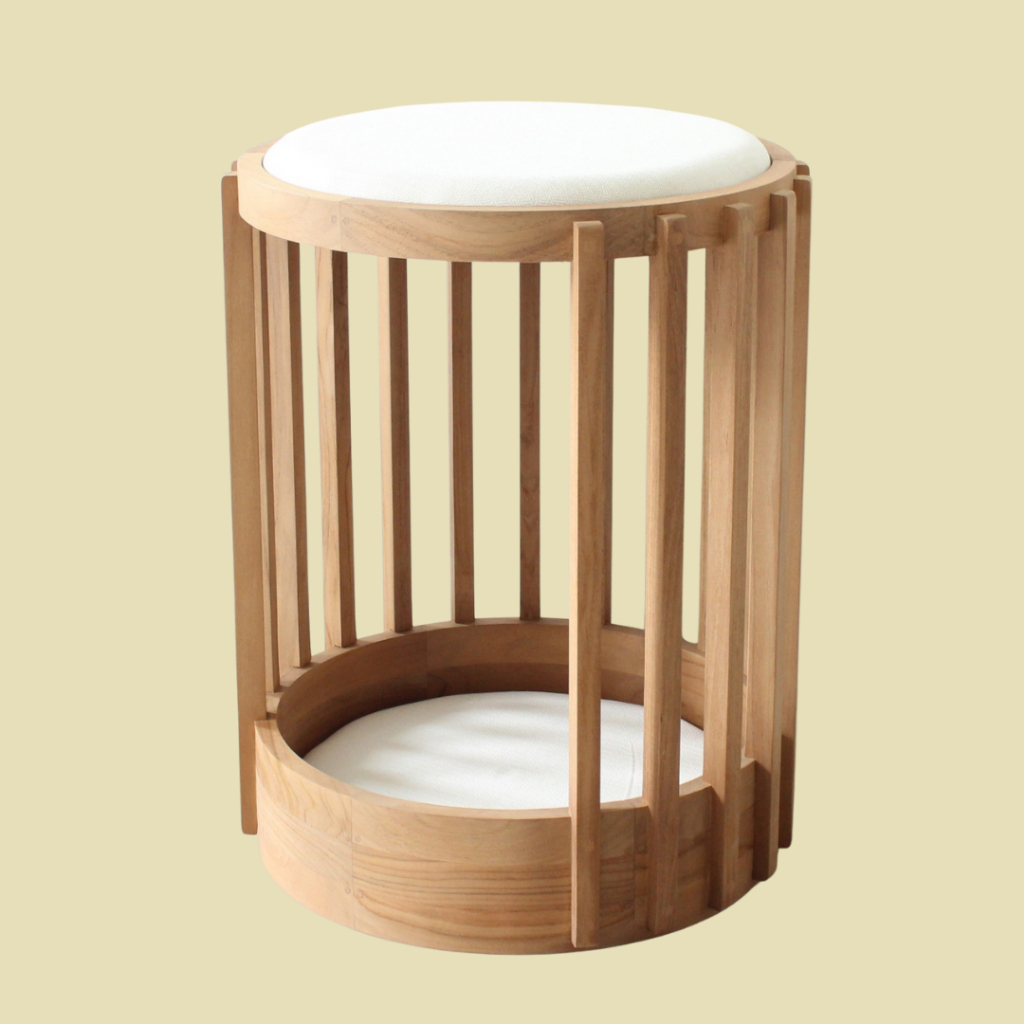 DORIC – Kursi Aesthetic Kayu Teak Multifungsi | Kursi, Meja, & Tempat Hewan | Indalo Pet Life