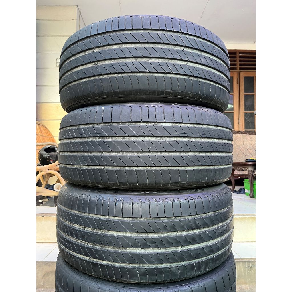Ban Michelin Primacy 4 235 50 r18 3Pcs