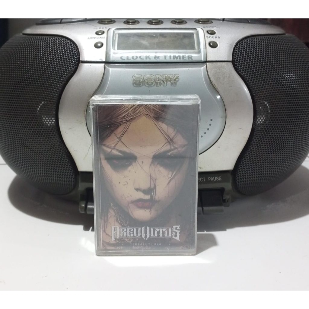 Kaset Pita Gothic Underground - Arevhutus - Terbalut Luka