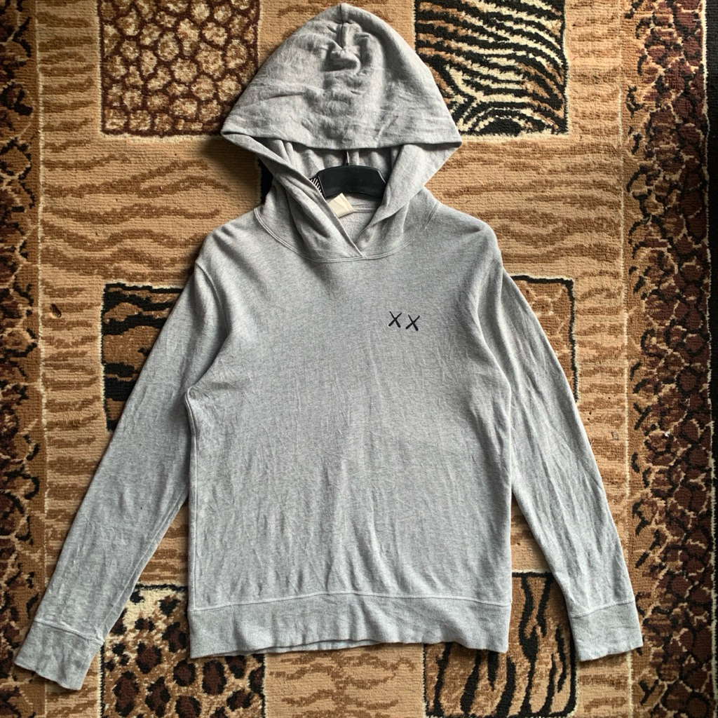 HOODIE UNIQLO X UT