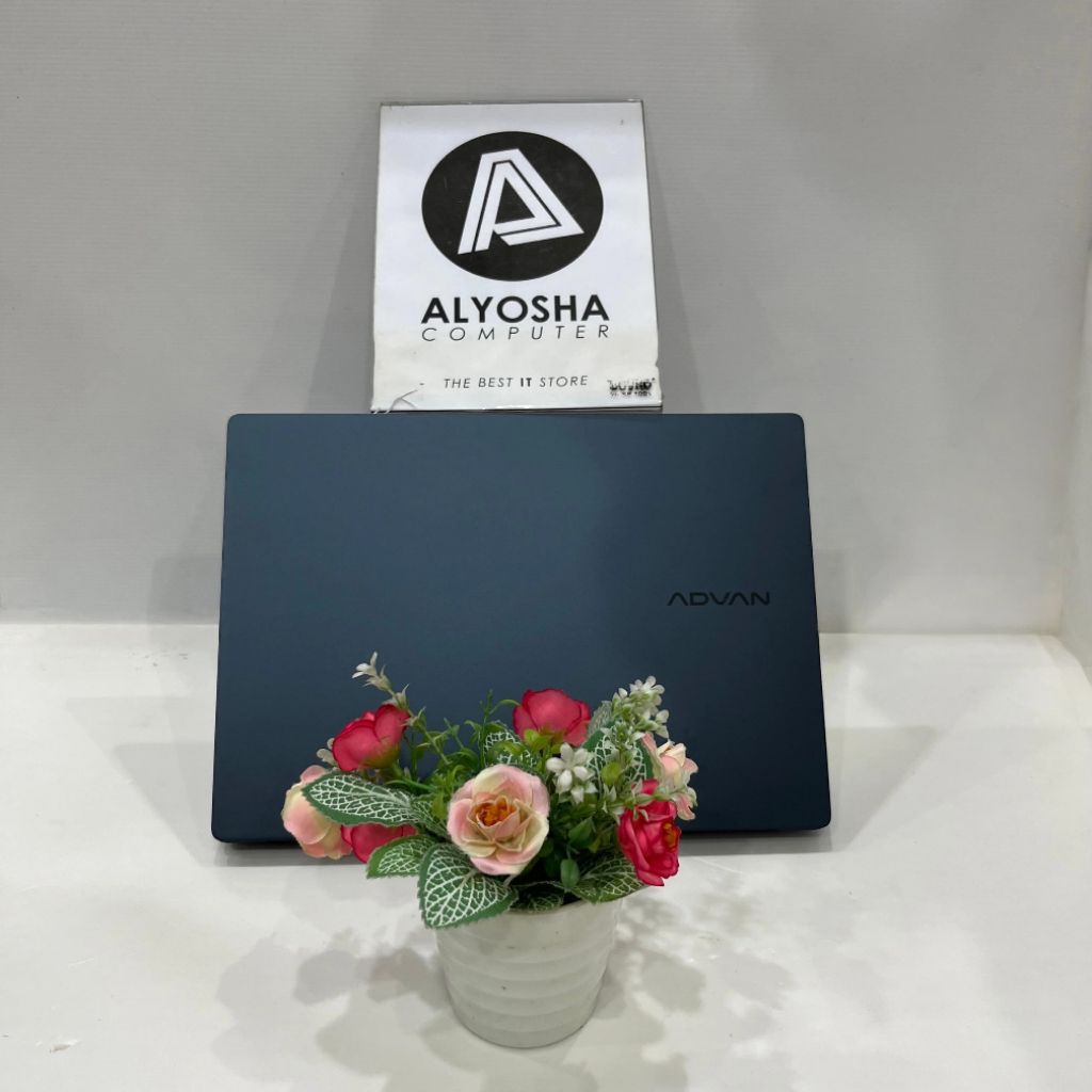 Advan WorkPlus Air AMD Ryzen Ryzen 5-7535HS 16GB SSD 512GB 14 OLED W11