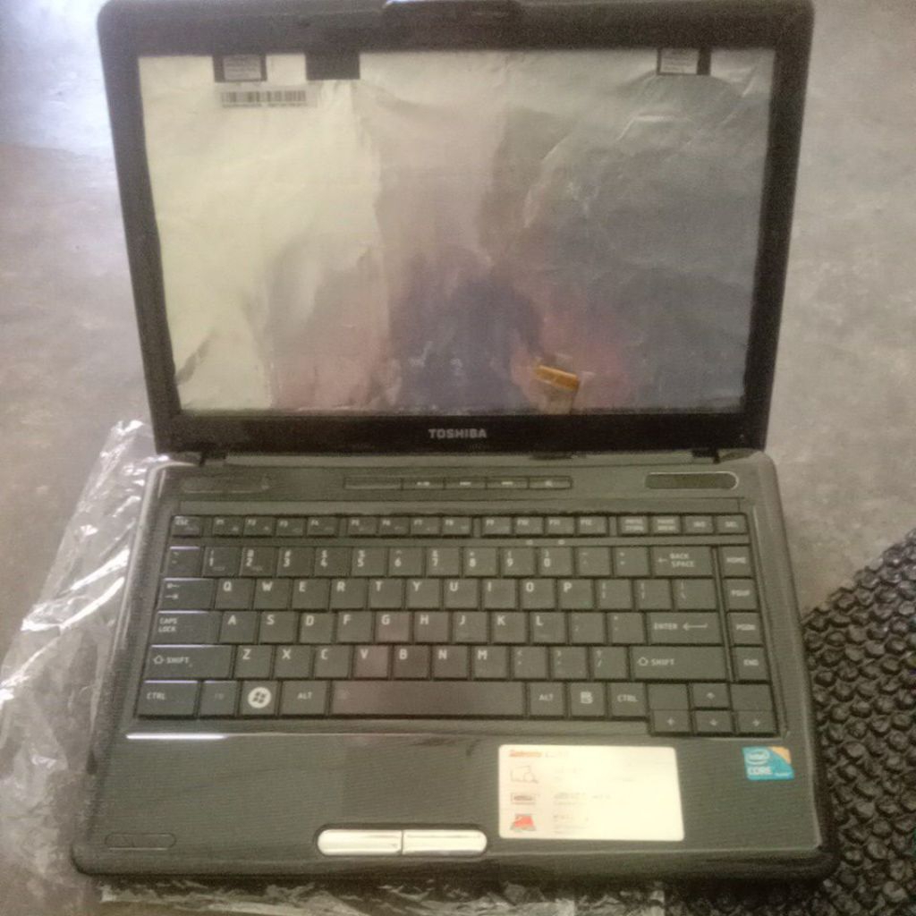 kesing laptop toshiba L510