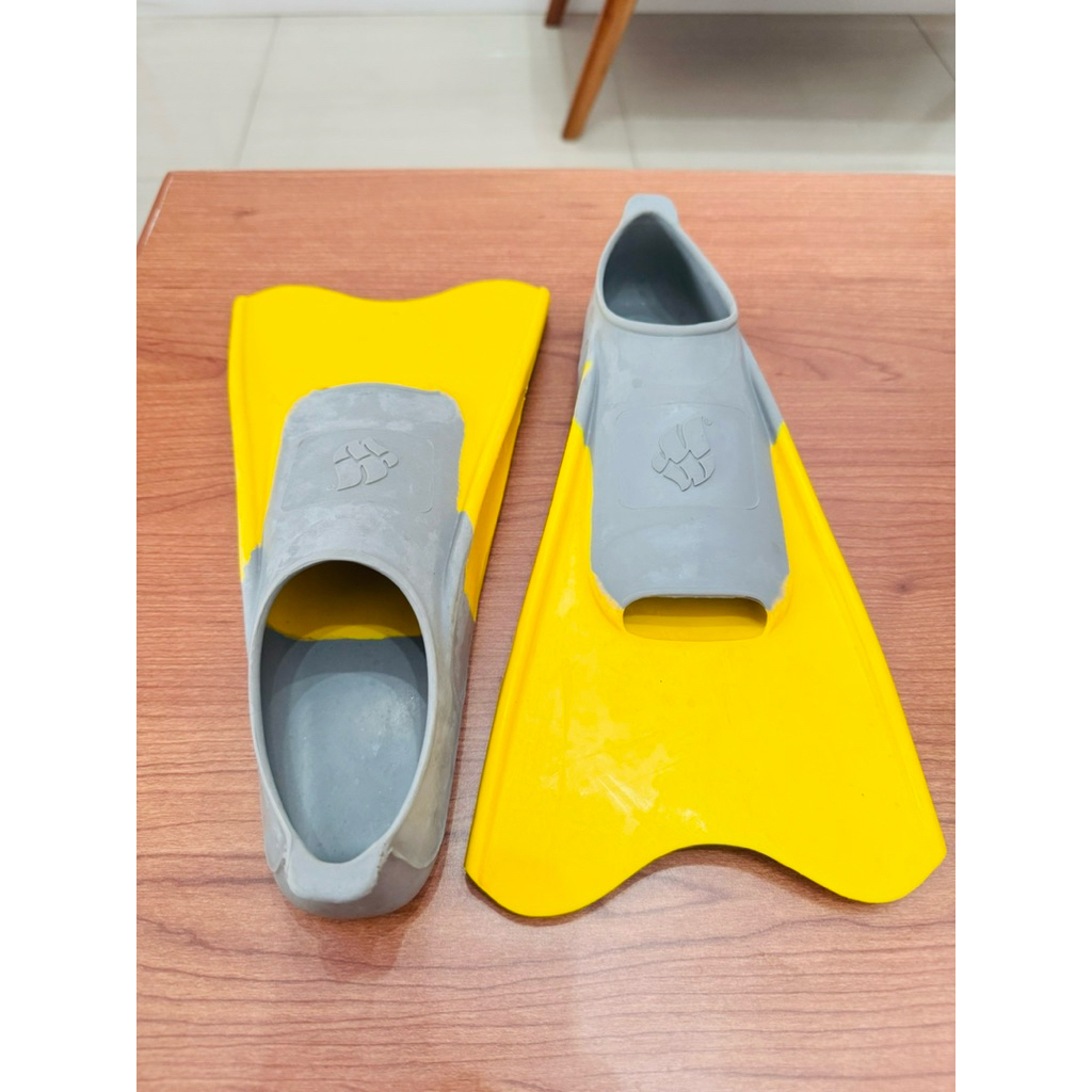 Preloved sepatu Madwave size 30-33 fins kaki katak renang anak original mad wave fin