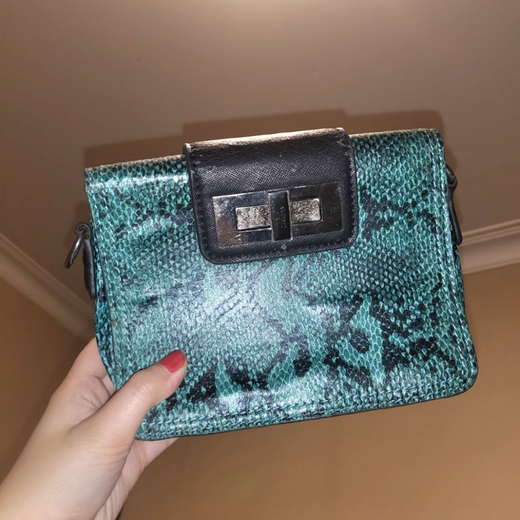 Tas Preloved merek Pedro