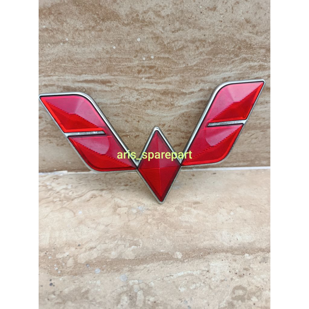 Emblem wuling confero