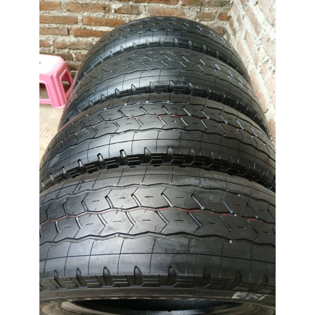 Bridgestone 195 R15