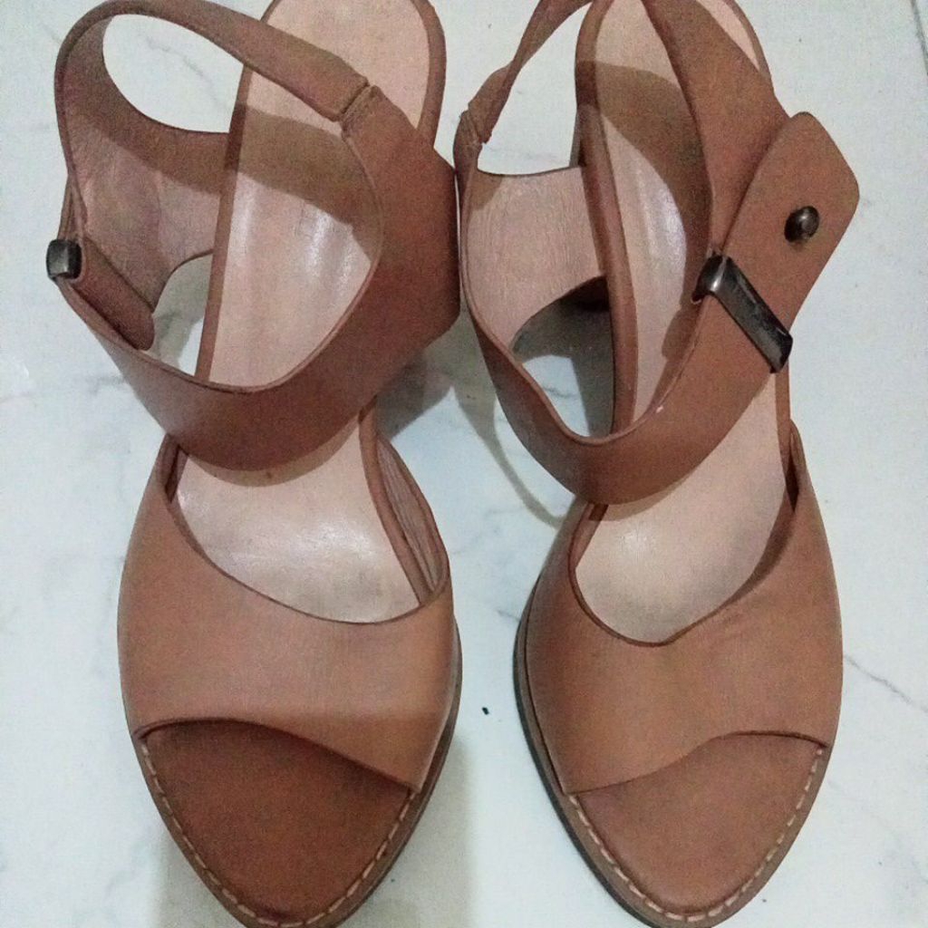 Sandal Wanita Preloved