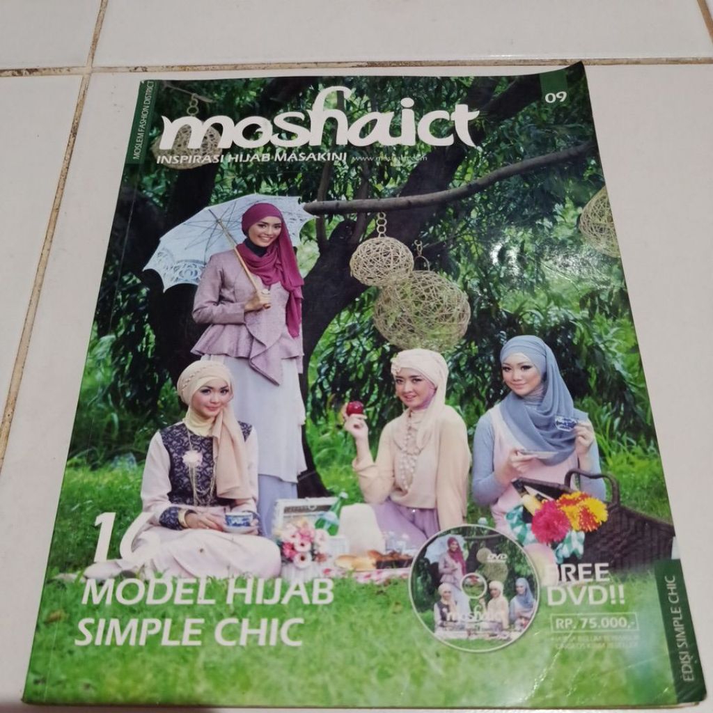 Majalah moshaict 16 model hijab simple chic