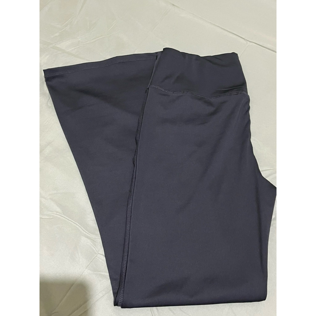 preloved celana yoga wanita