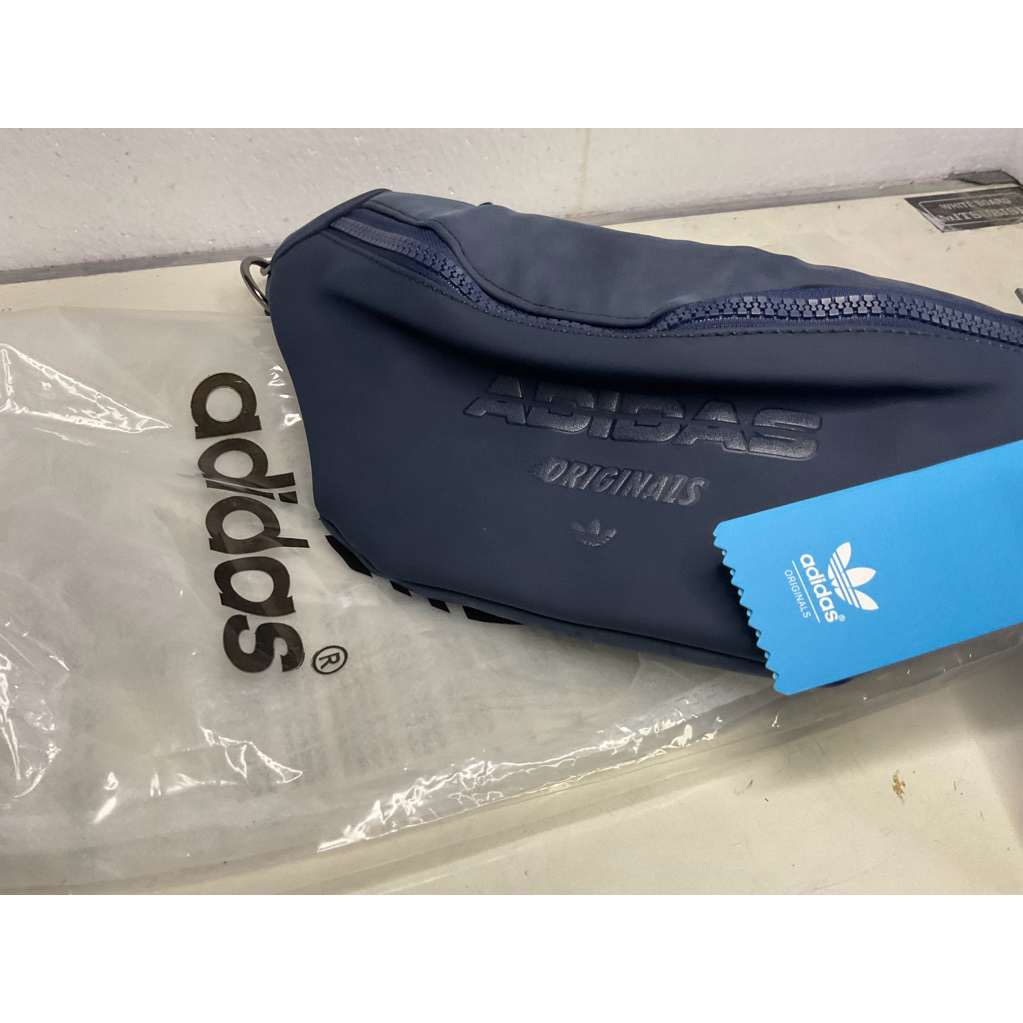 tas slempang adidas bekas