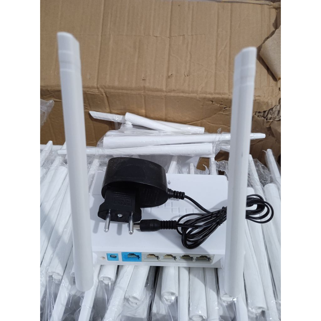 Tenda N300 Router Baru