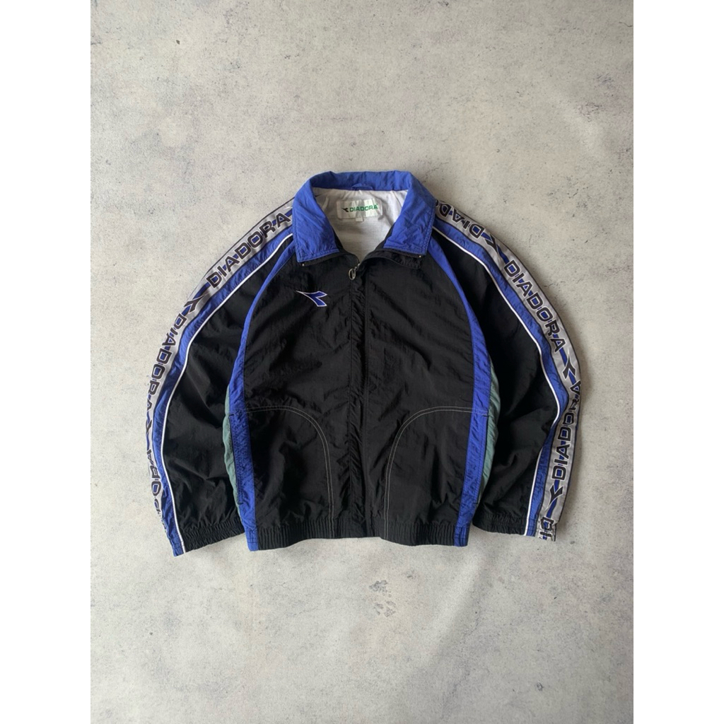 DIADORA VINTAGE WINDBREAKERS