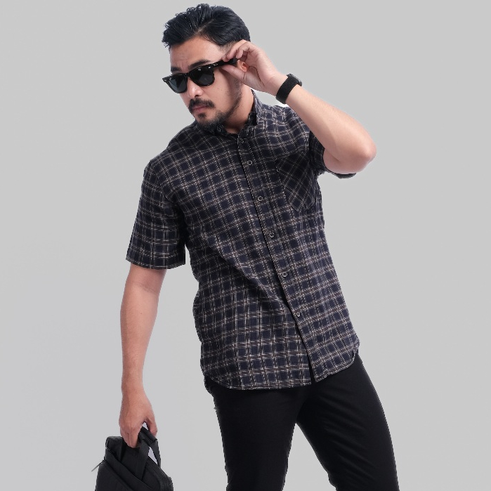 DGM Kemeja Pria Flanel Pendek Premium Kotak-kotak Flanel Navy Garis Coklat Putih 2959