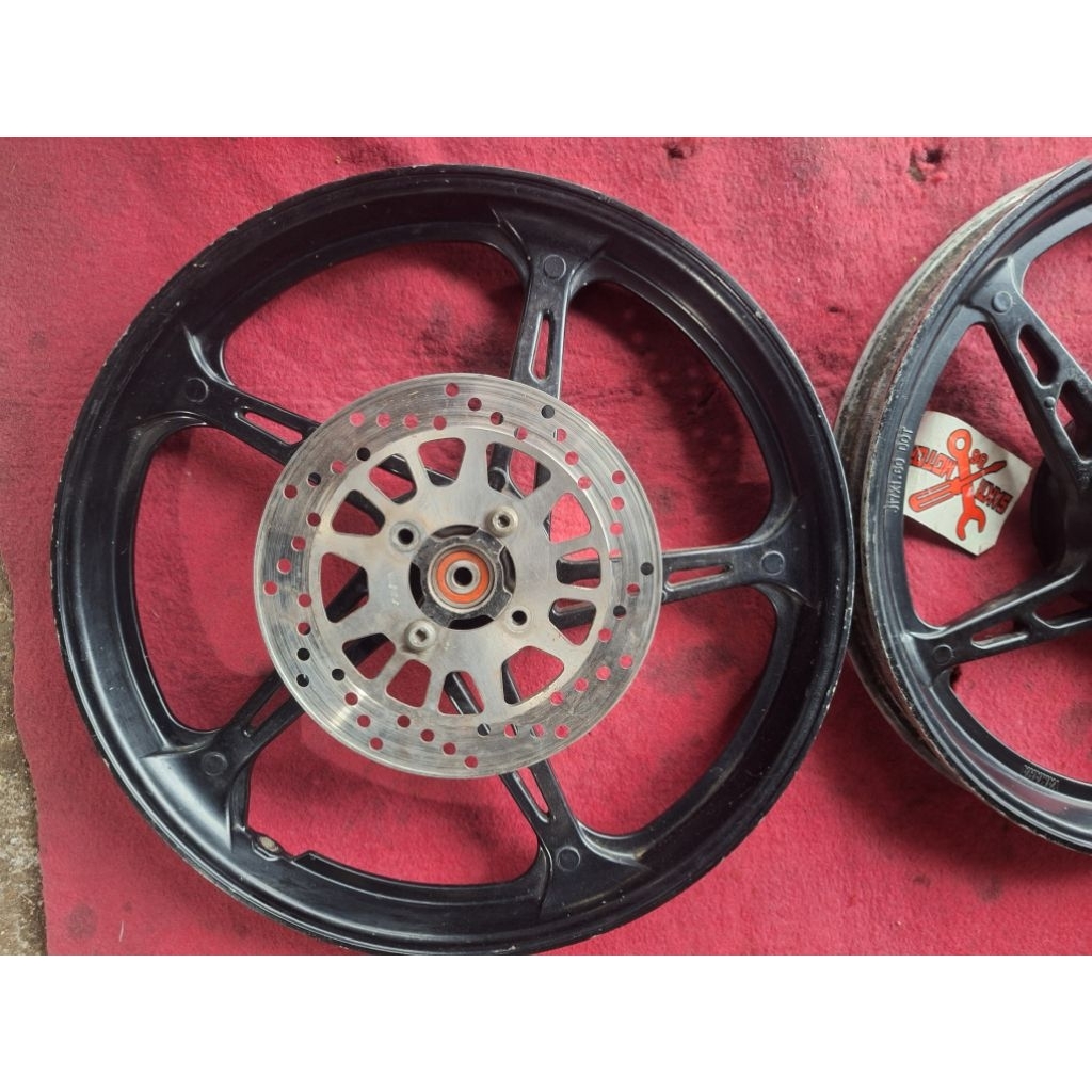 Velg Racing Depan Belakang Jupiter Z Bekas Original