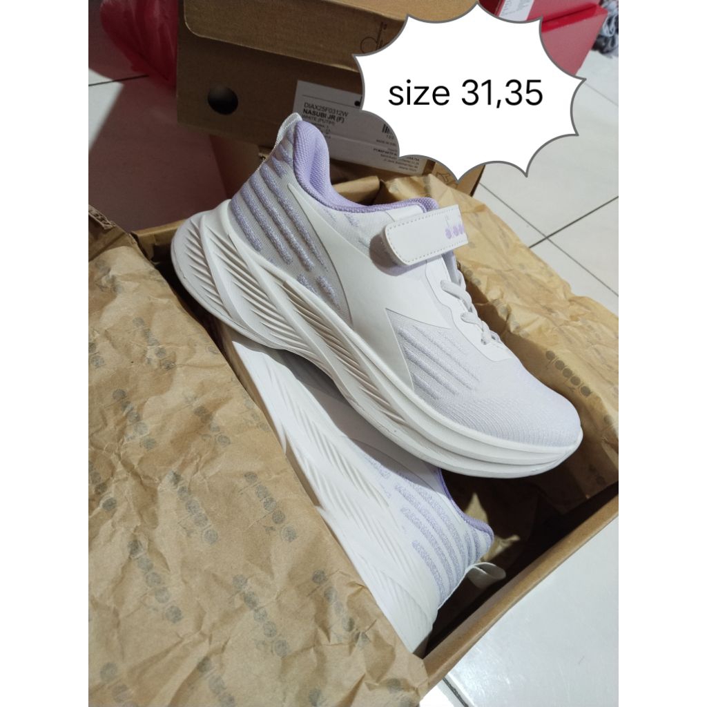 sepatu anak diadora