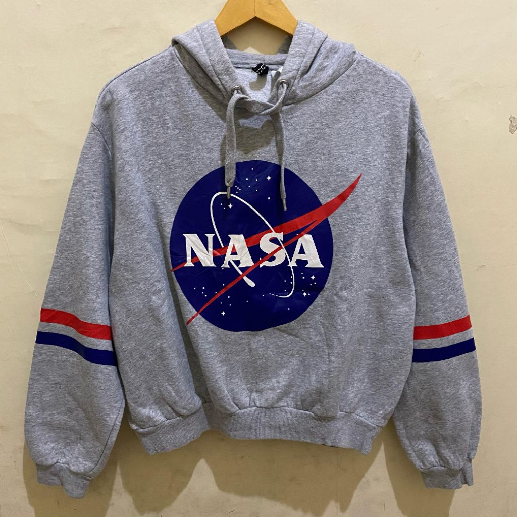Crop Hoodie Nasa Original by H&M second Bekas murah, jual hoodie Nasa original murah