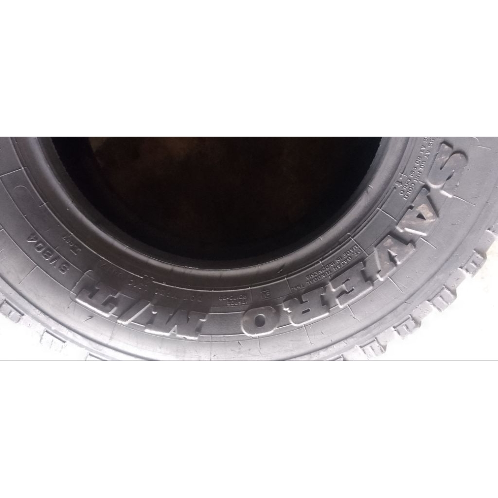 Ban mobil opfrud second ukuran 245/75 Ring.16