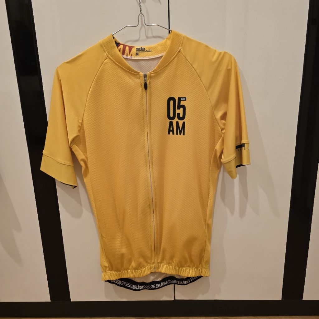 [1PC] JERSEY SEPEDA SUB JERSEY 05AM WARNA KUNING ORIGINAL SIZE M - KONDISI BEKAS