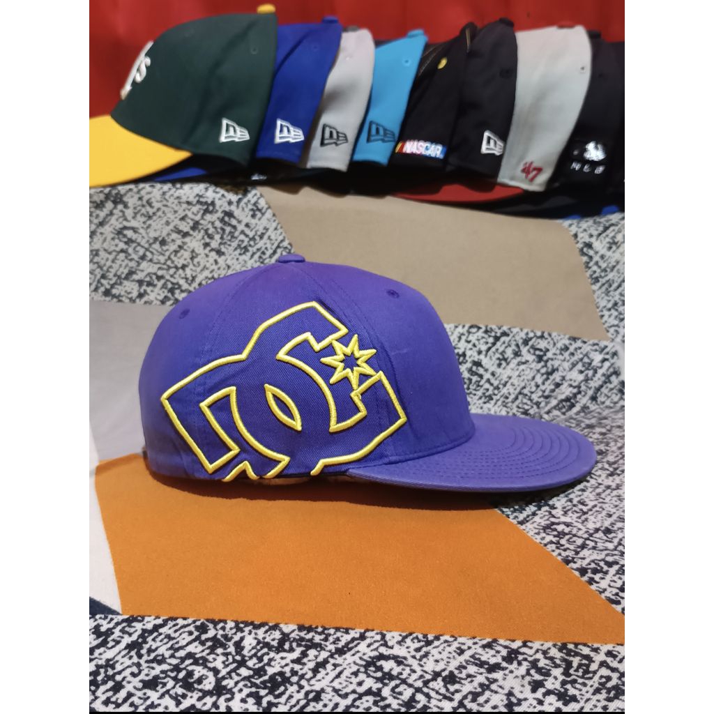 TOPI SECOND ORIGINAL/TOPI IMPORT/TOPI DC/TOPI DC SHOES/TOPI MURAH/TOPI BUID UP/TOPI SNAPBACK