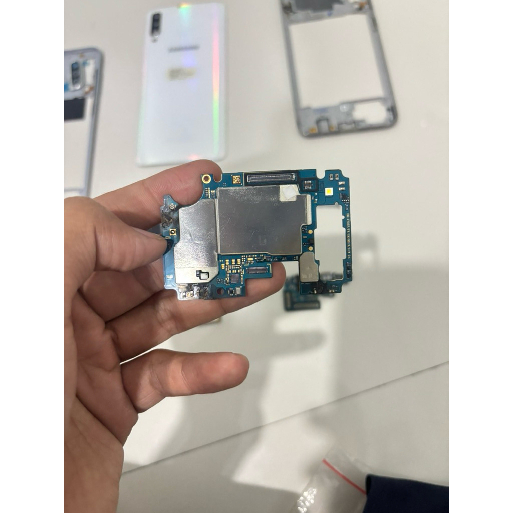 mesin samsung a70 minus bootlop karna short