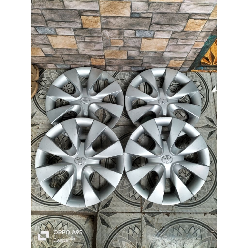 Dop Velg Toyota Ring 14"