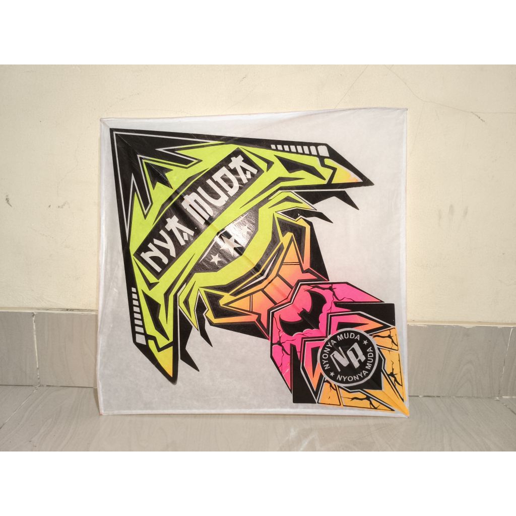 Layangan Sukhoi Petung Stabilo