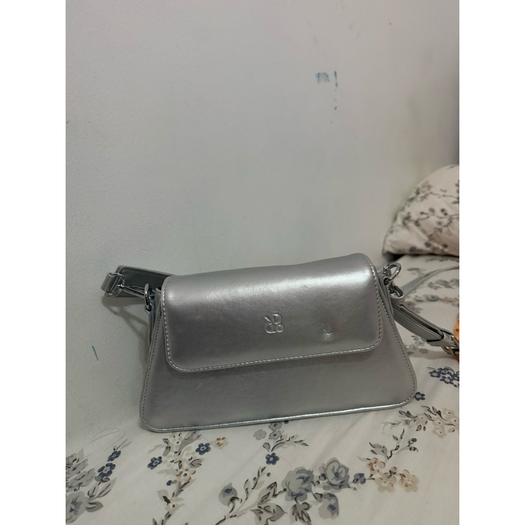 [preloved] Prior - Pixie Bag