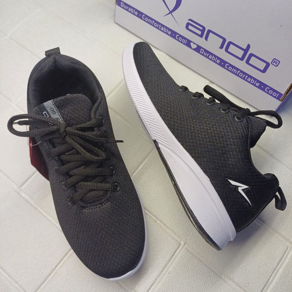 Sepatu Ando hitam/putih terbaru