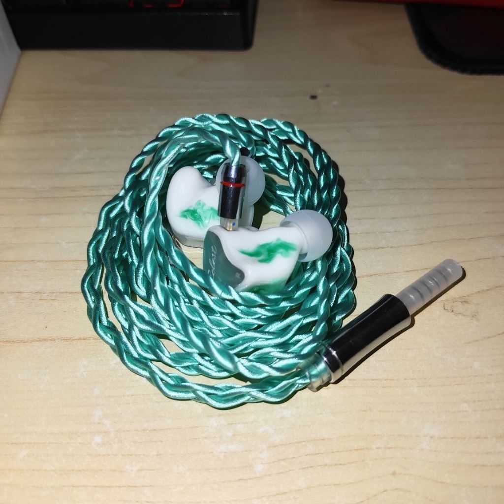 Iem Kinera Celest Wyvern White + Kabel Xinhs Verdant 4.4