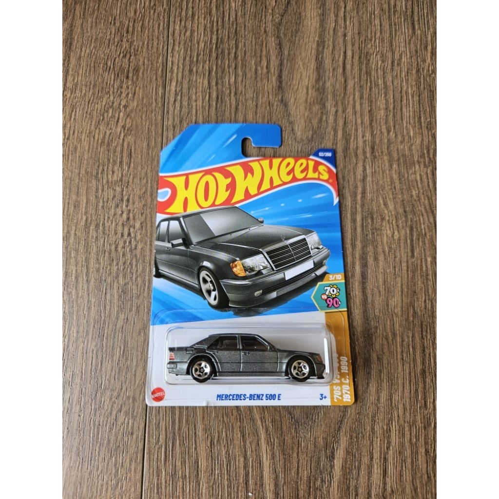 Hotwheels Mercedes 500 E