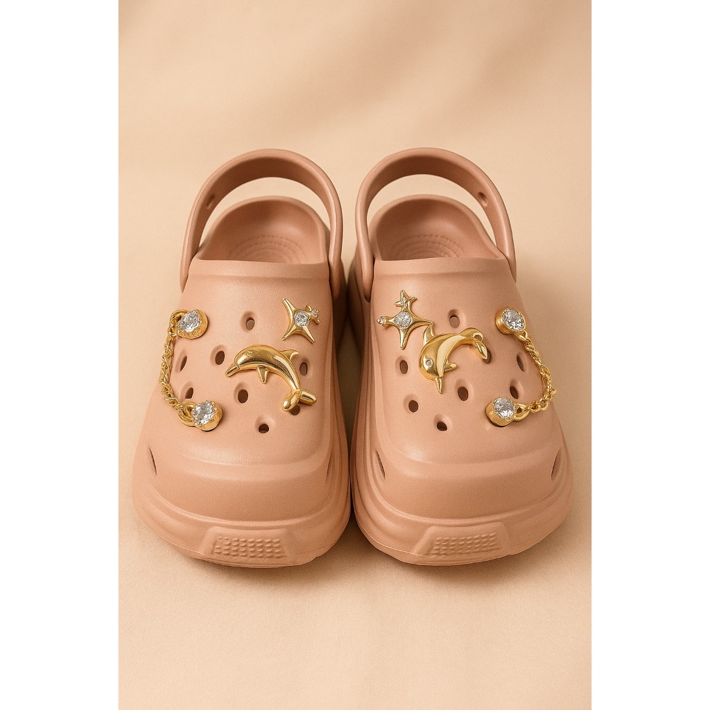 Sendal Crocs Wanita Stylish  Bisa untuk Rumah & Jalan | Model Lucu 2025  hengrun-6026