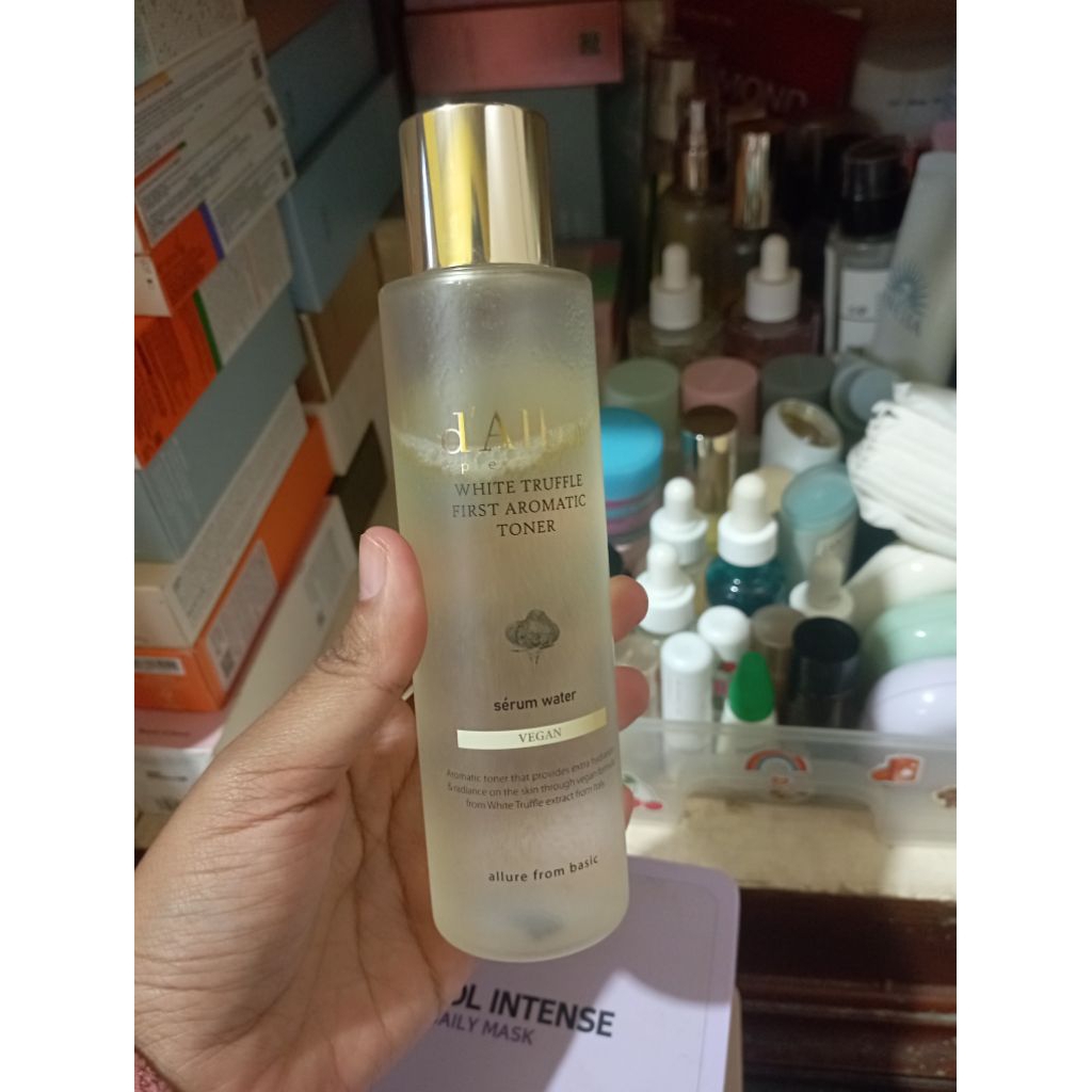 Preloved toner d'alba