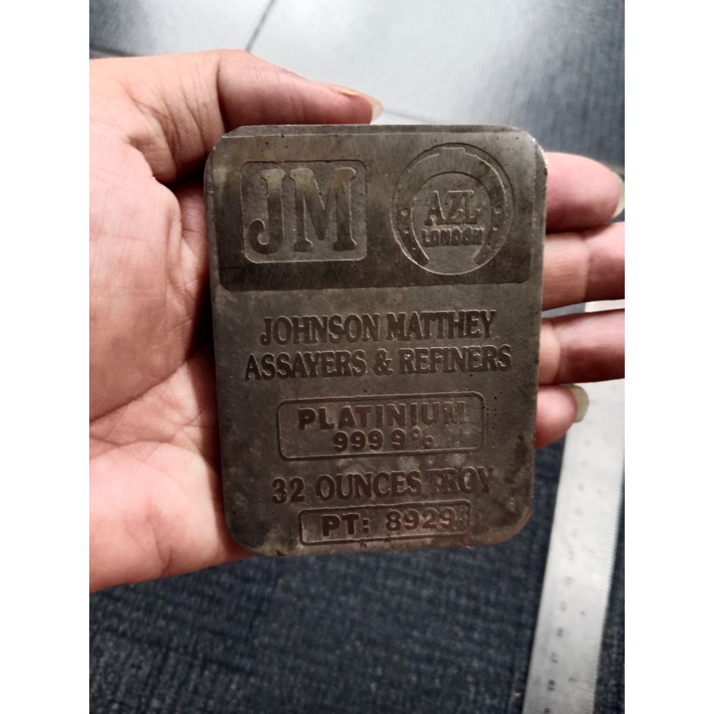 Johnson Matthey Platinum Batangan.JM Platinum London