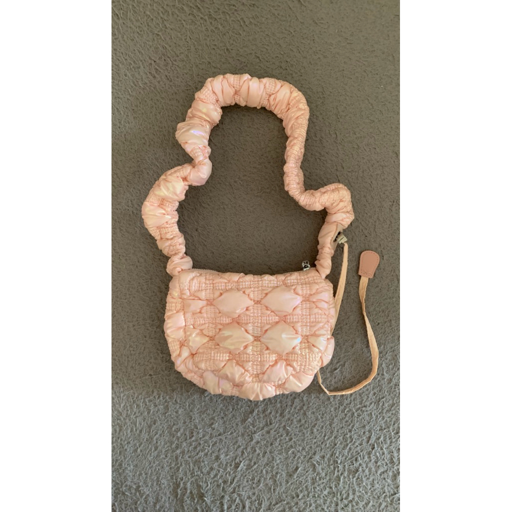 SLING BAG PUFFY SERUT