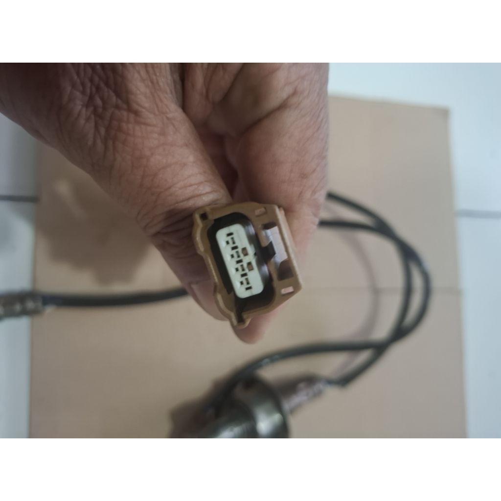 ￼Sensor Oksigen O2 Grand Livina Juke L11 Bagian Depan Atas