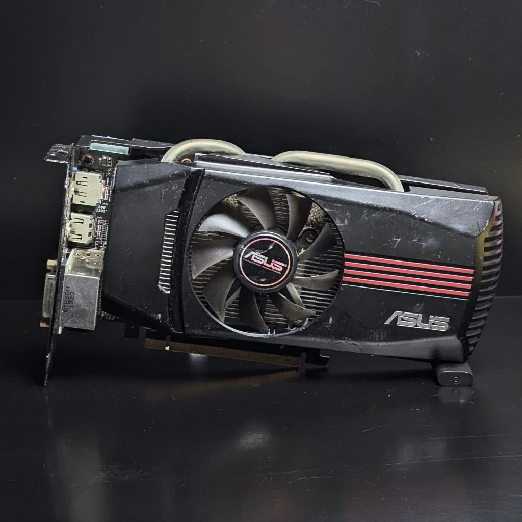 Part - Asus Radeon HD7770