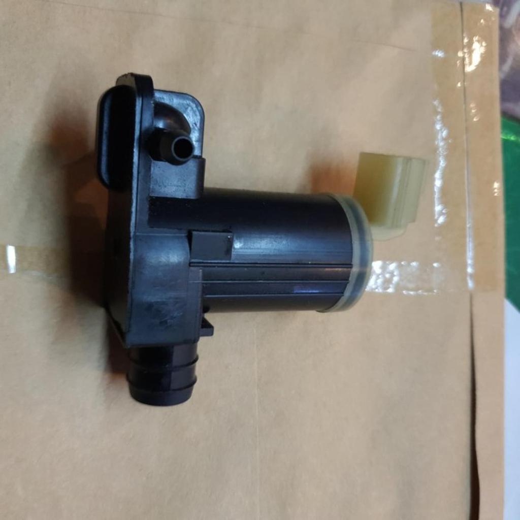 Datsun Go Cross Motor Washer Tabung Air Wiper Kaca Depan Belakang Original Mitsuba