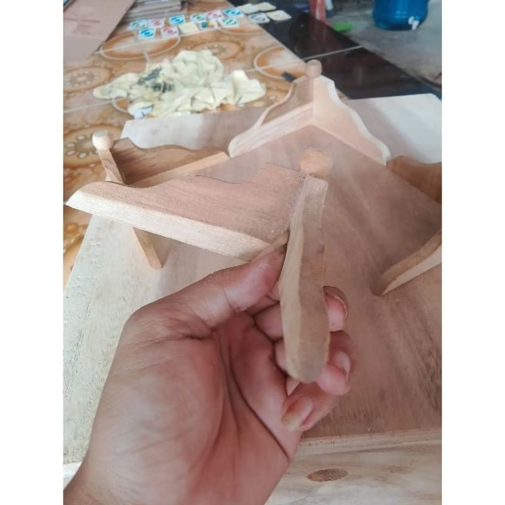 Kaki kaki sangkar kosan kayu jati motif pion ukir