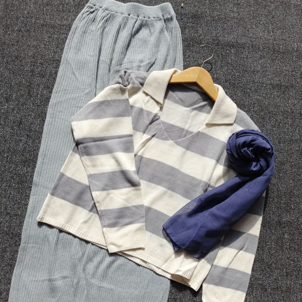 OUTFIT SET PAKET KETRIN ( SEPATU + ROK RAJUT + CARDI RAJUT + BELLA SQUARE)