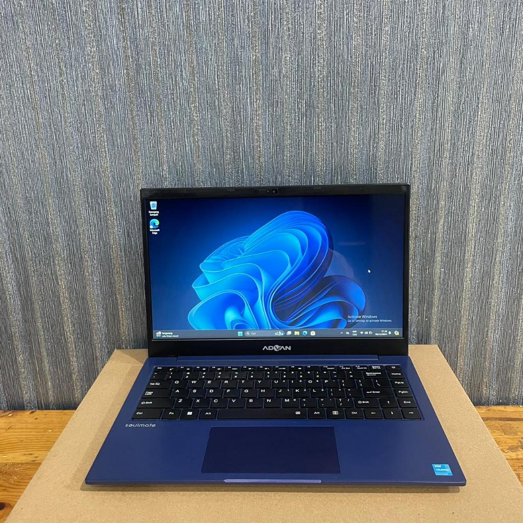 Laptop Advan Soulmate 1405, 1.33Kg, Lengkap, Blue