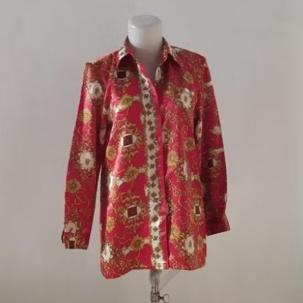 Kemeja satin wanita motif batik(Preloved)