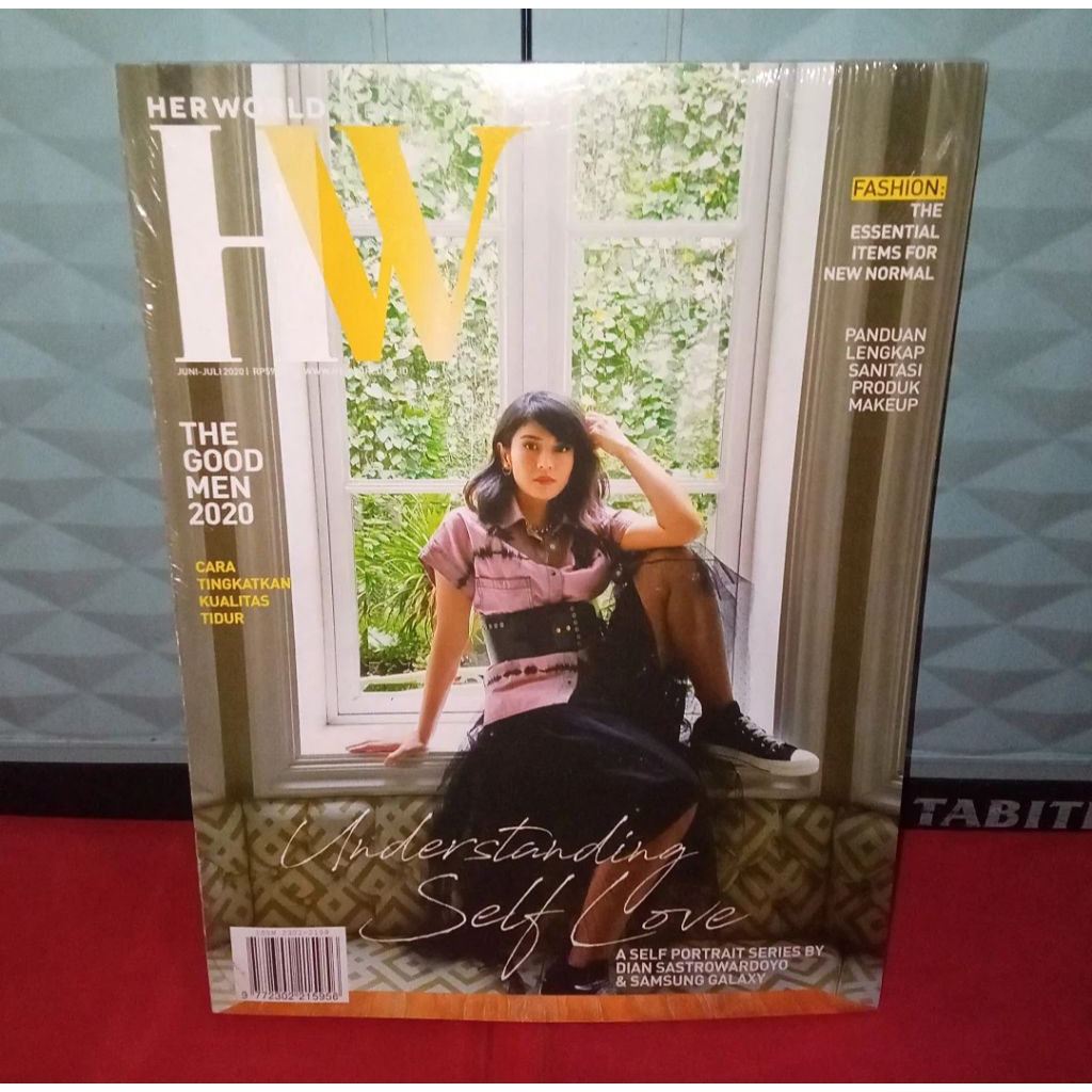 majalah HW Her World Dian Sastro SEGEL
