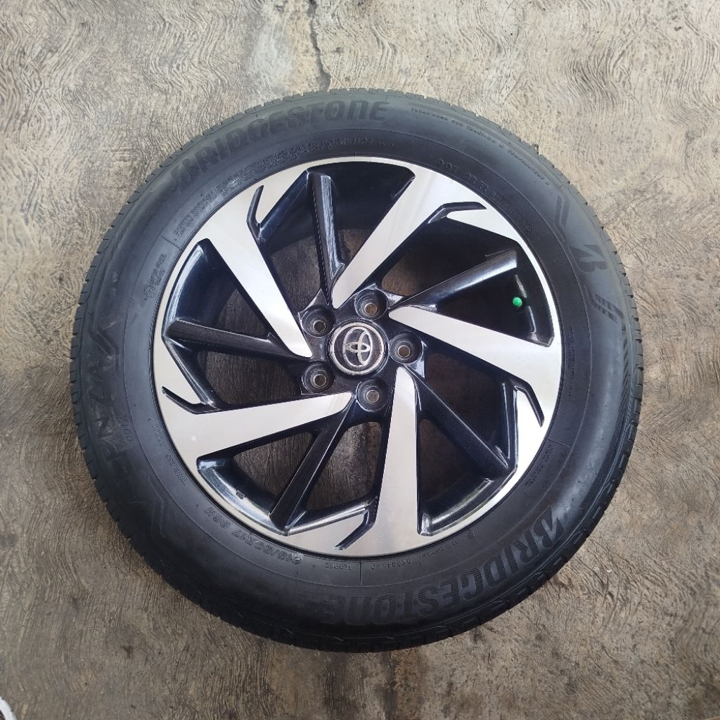 velg rush TRD R17 pcd 5x114 Original + ban. satuan