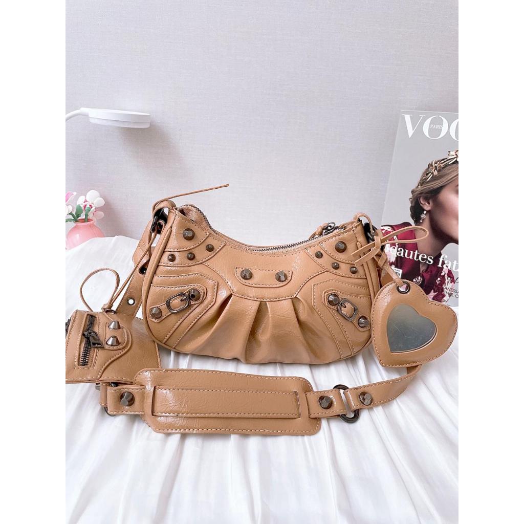 TAS WANITA PREMIUM B*** ** *****E KODE B2338