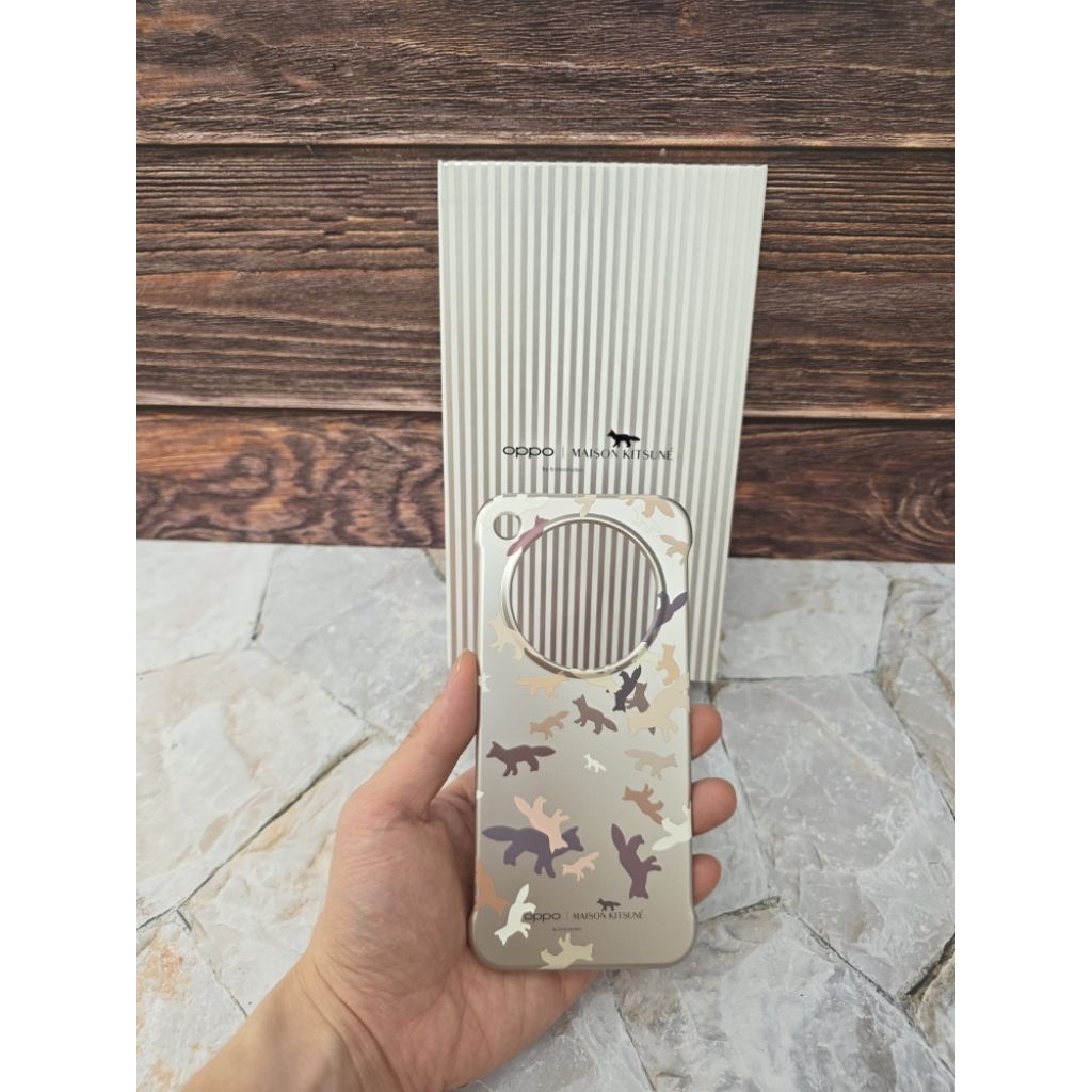CASE PREMIUM MAISON KITSUNE X OPPO FOR OPPO FIND X8