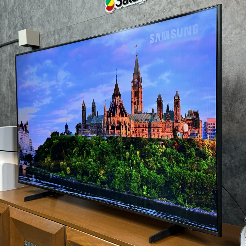 Samsung 55" Crystal UHD DU7000 4K Smart TV