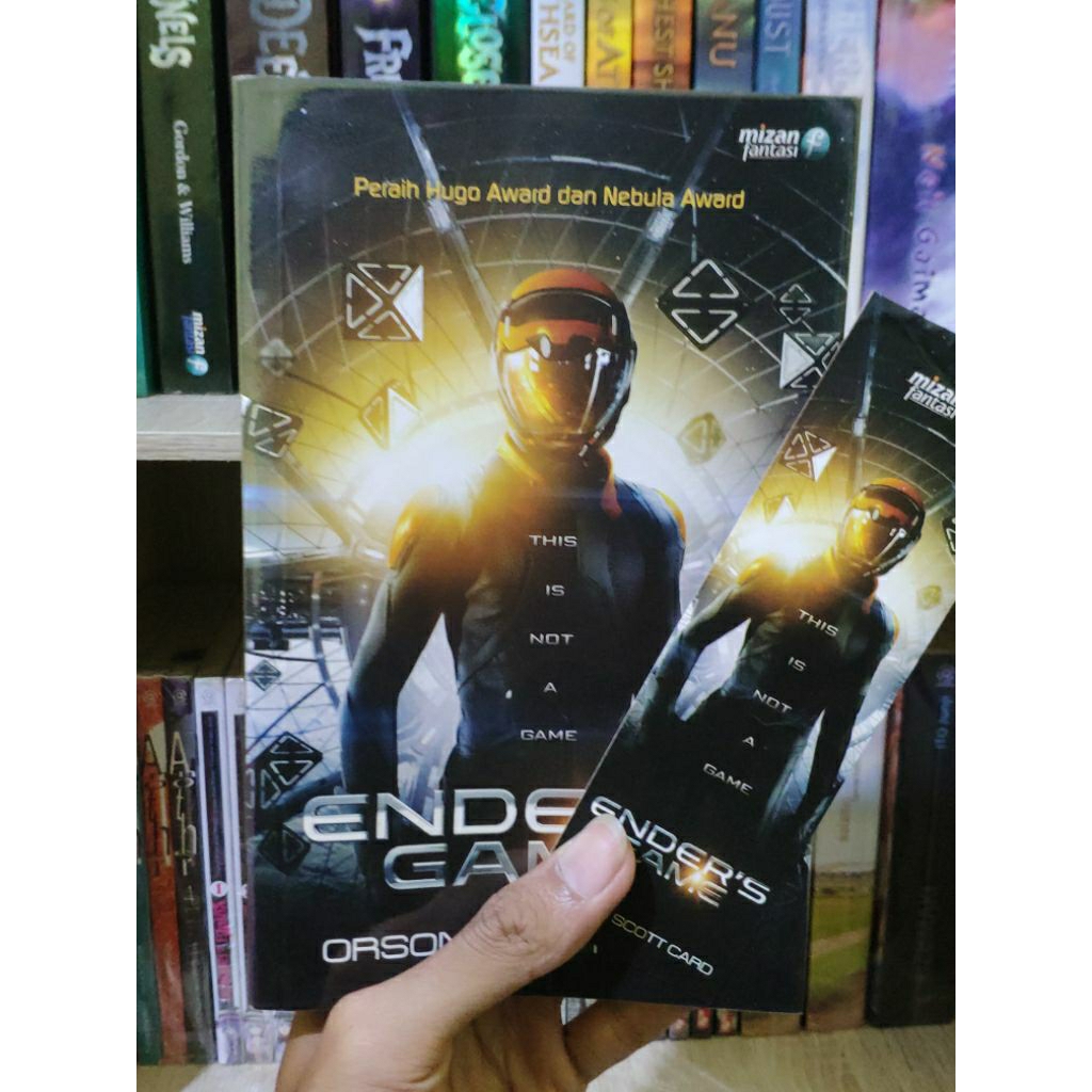 Novel Sci-fi Ender's Game by Orson Scott Card preloved